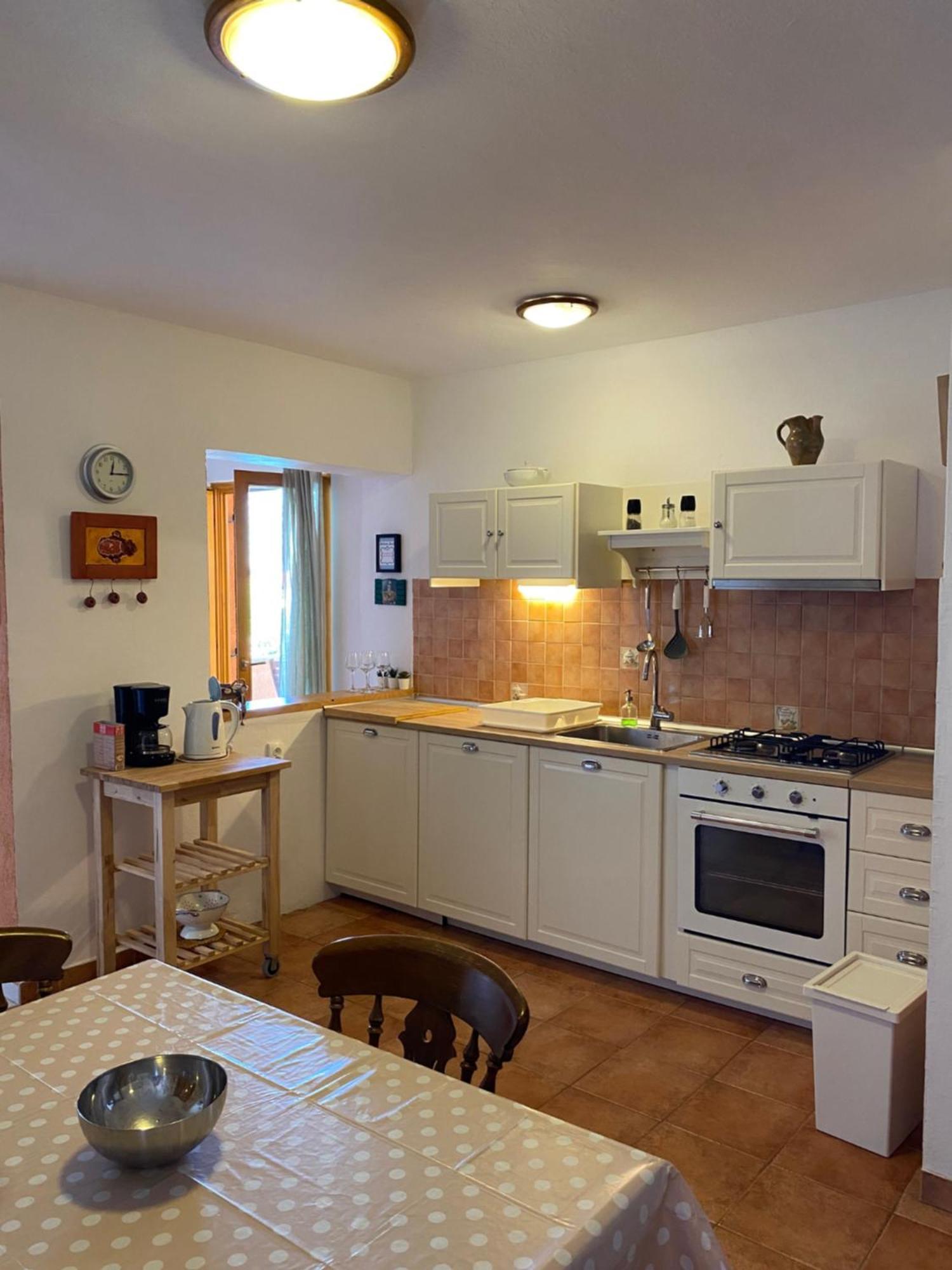 Apartments Lili I Baska  Exterior photo