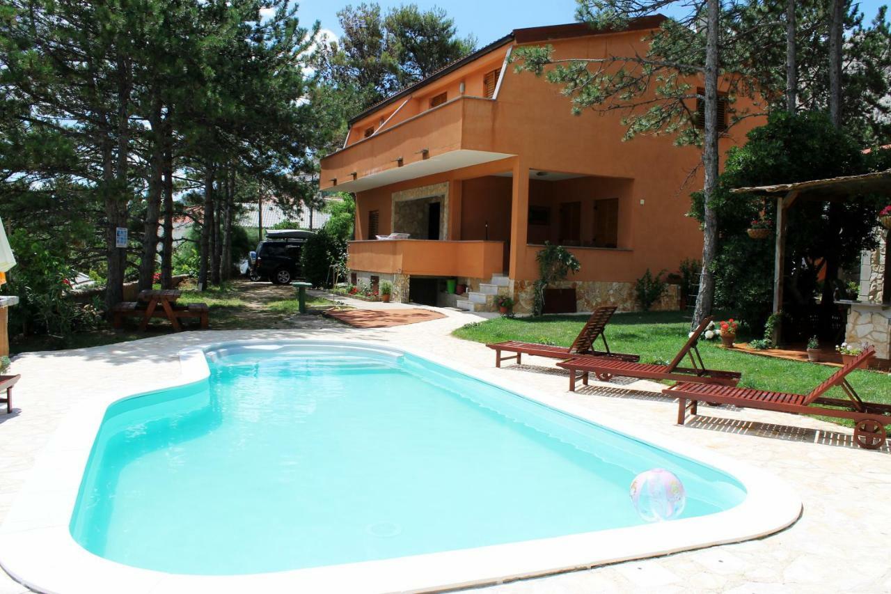 Apartments Lili I Baska  Exterior photo